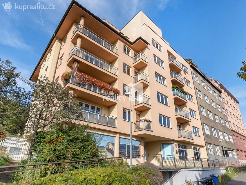 Pronájem  kanceláře 25 m^2 Smolenská, Praha 10 