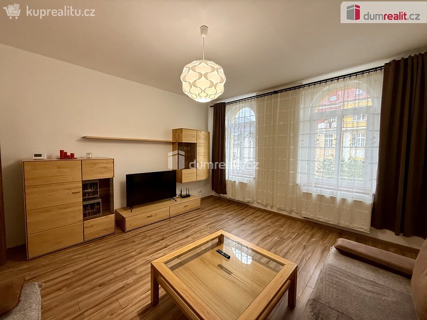 Prodej bytu 2+1 73 m^2 Hlavní třída, Mariánské Lázně 