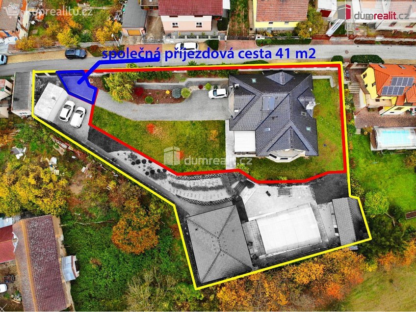 Prodej  rodinného domu 261 m^2 K úvozu, Praha-Lochkov 