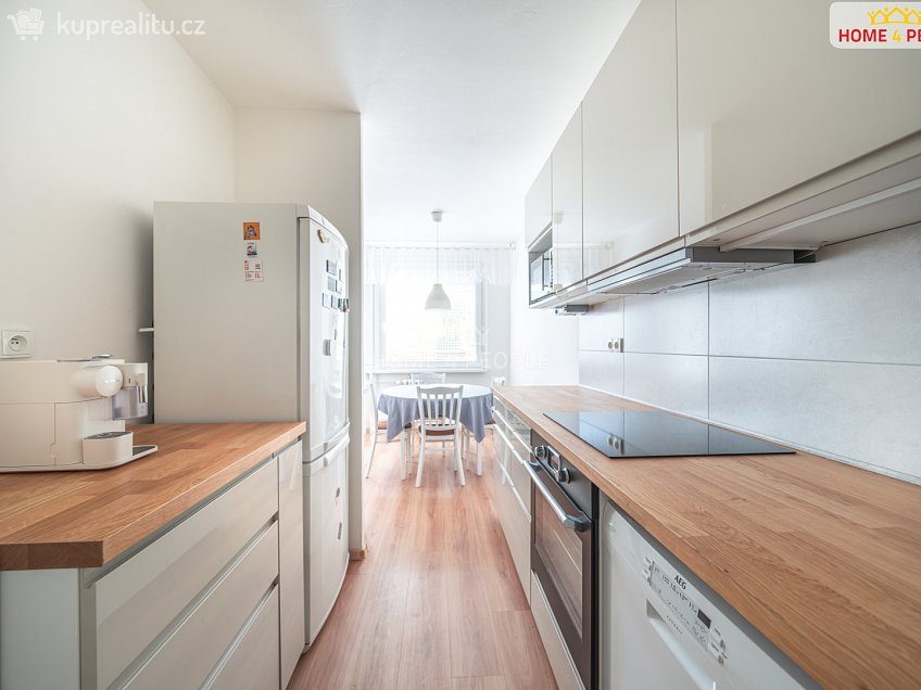 Prodej bytu 3+1 75 m^2 Kurzova, Praha 13 