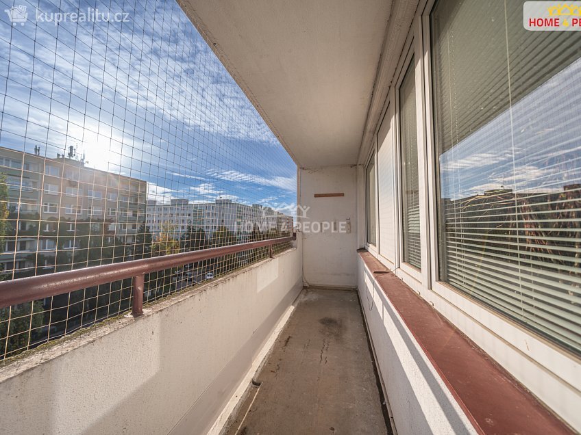 Prodej bytu 3+1 75 m^2 Kurzova, Praha 13 