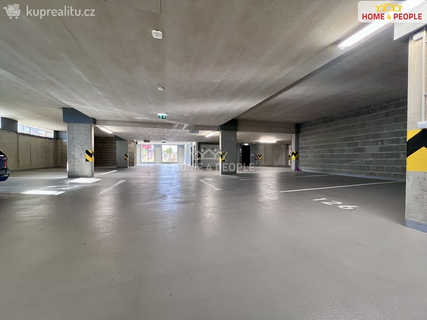 Pronájem  garáže 14 m^2 Kardausova, Praha-Dolní Měcholupy 