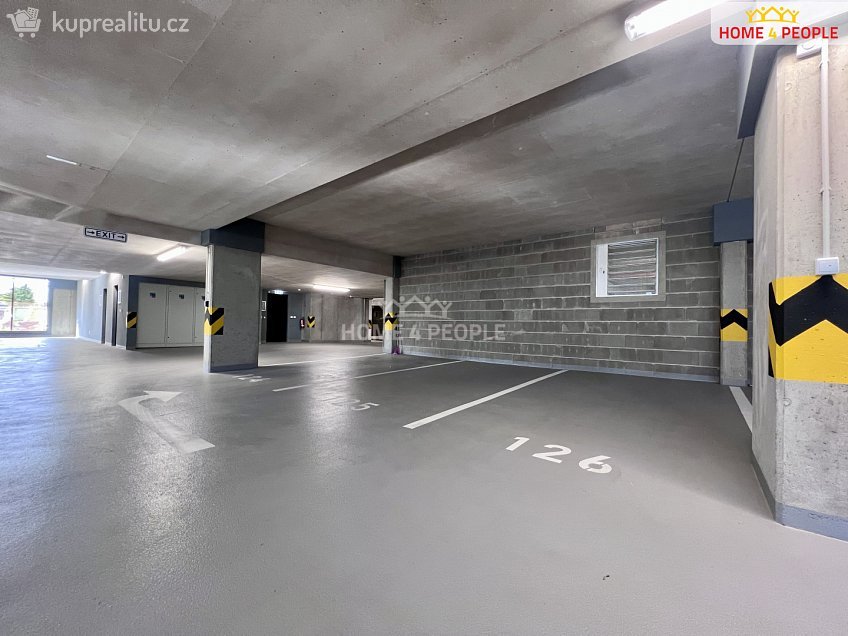 Pronájem  garáže 14 m^2 Kardausova, Praha-Dolní Měcholupy 