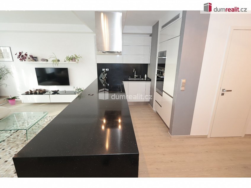 Prodej bytu 3+kk 157 m^2 Talichova, Praha 6 