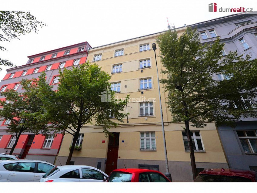 Pronájem bytu 2+kk 51 m^2 Čajkovského, Praha 3 
