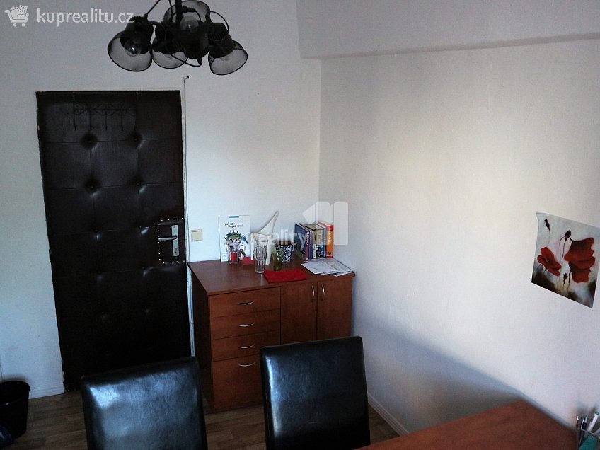 Pronájem  kanceláře 14 m^2 Sokolovská, Ostrava 