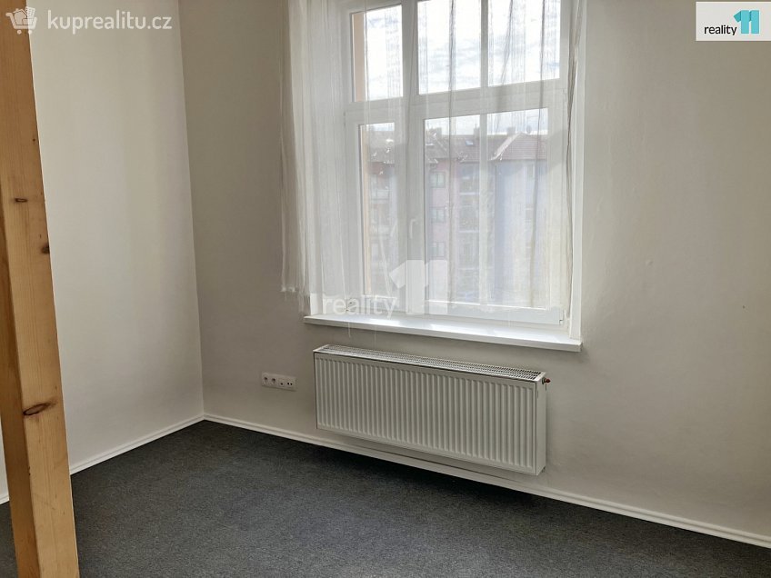 Pronájem bytu 1+kk 28 m^2 Koterovská, Plzeň 