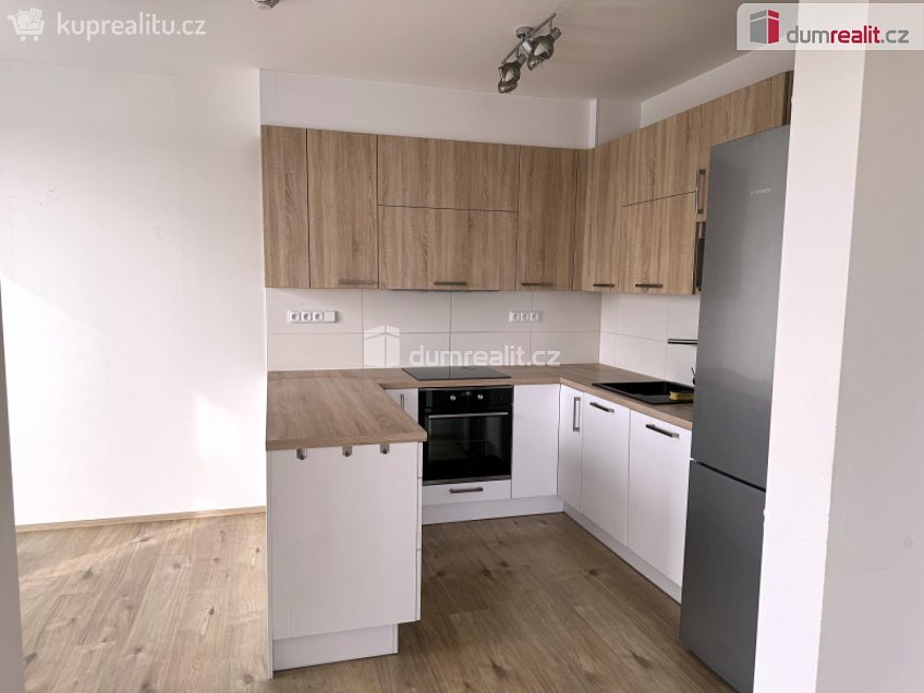 Pronájem bytu 3+kk 86 m^2 Honzíkova, Praha-Dolní Měcholupy 