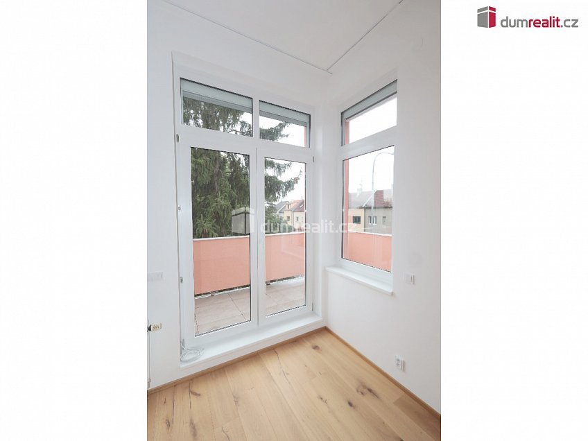 Prodej bytu 3+kk 114 m^2 Na pokraji, Praha 9 