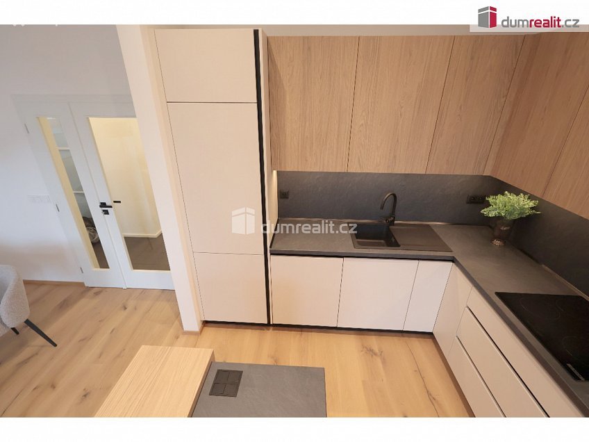 Prodej bytu 3+kk 114 m^2 Na pokraji, Praha 9 