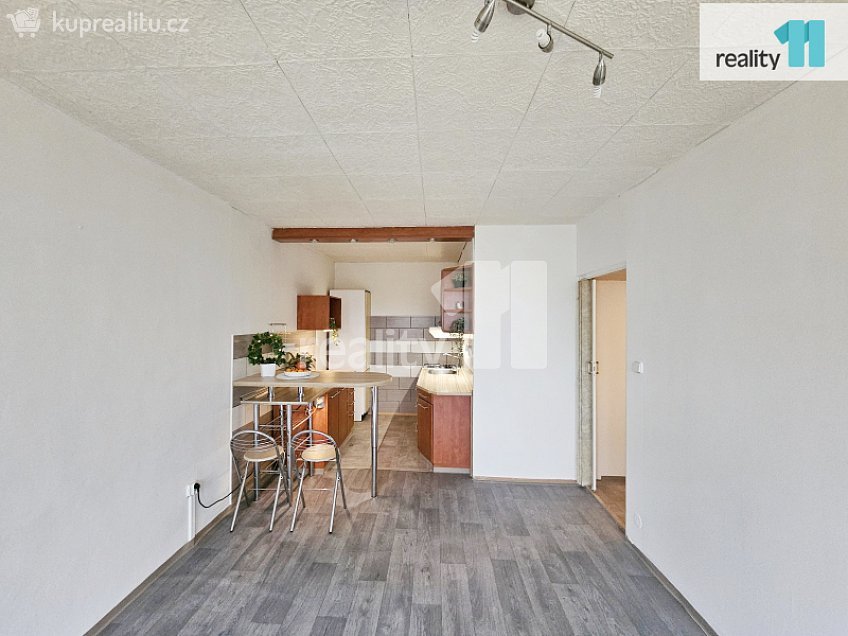 Pronájem bytu 2+kk 38 m^2 Moravcova, Kolín 