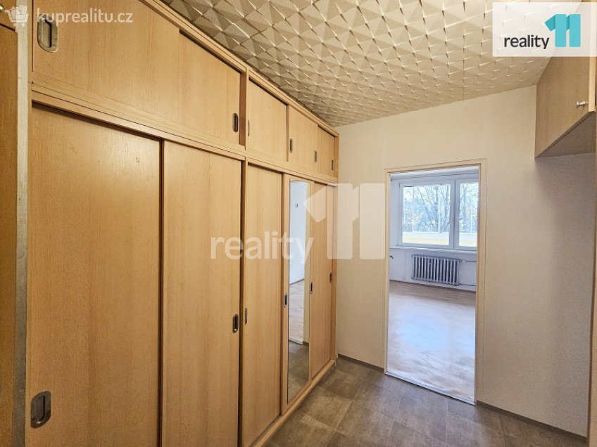 Pronájem bytu 2+kk 38 m^2 Moravcova, Kolín 