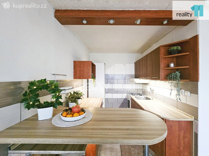 Pronájem bytu 2+kk 38 m^2 Moravcova, Kolín 