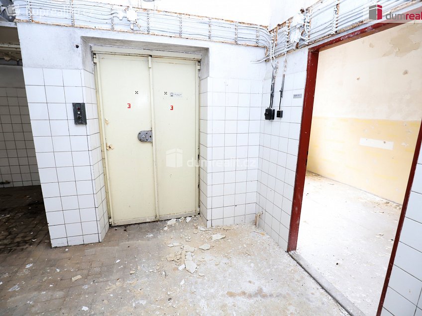 Prodej  komerční reality 600 m^2 Sokolovská, Karlovy Vary 