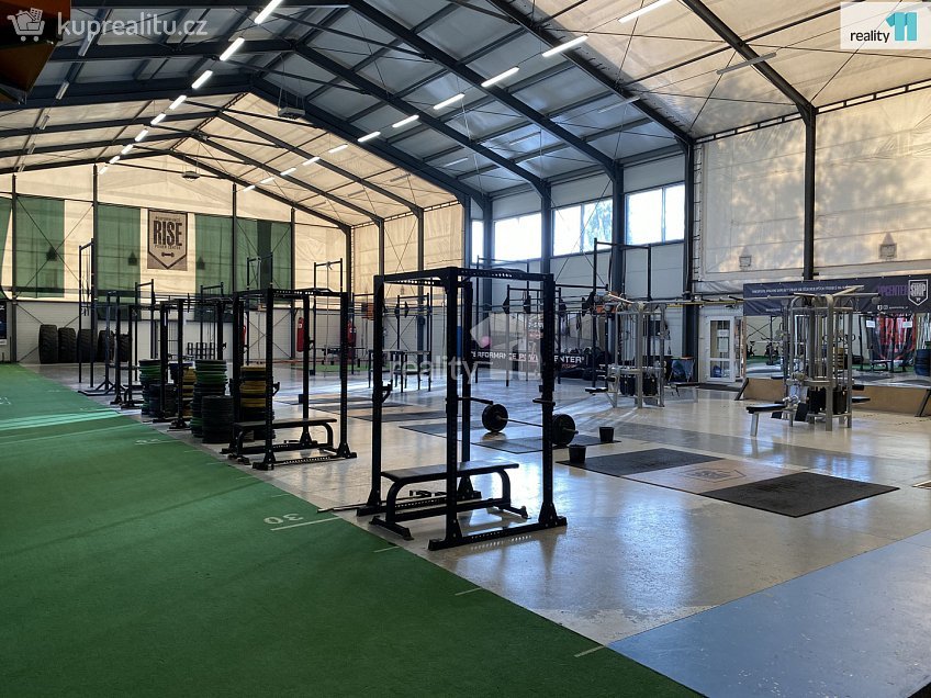 Pronájem  obchodních prostor 1000 m^2 Jaroňkova, Ostrava 