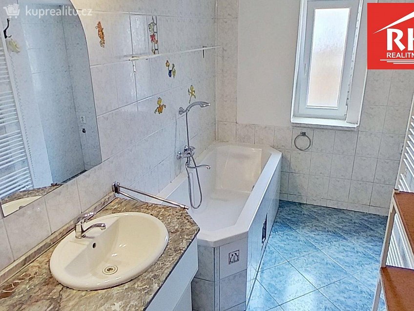 Prodej bytu 3+1 89 m^2 Chebská, Mariánské Lázně 