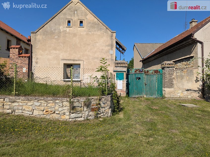 Prodej  rodinného domu 307 m^2 Na Karlově, Peruc 