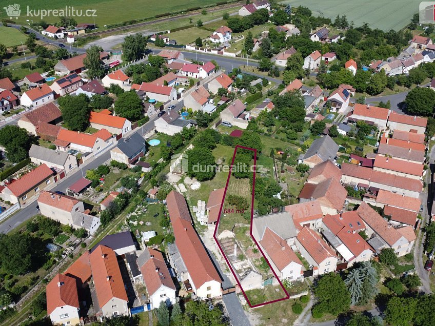 Prodej  rodinného domu 307 m^2 Na Karlově, Peruc 