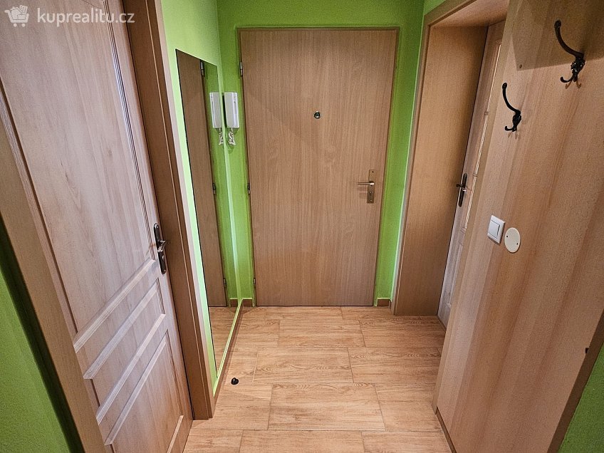 Prodej bytu 2+1 78 m^2 Nádražní náměstí 284, Mariánské Lázně 