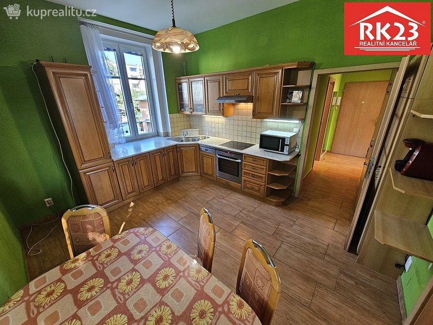 Prodej bytu 2+1 78 m^2 Nádražní náměstí 284, Mariánské Lázně 