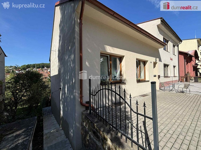 Pronájem bytu 2+kk 30 m^2 Zatloukalova, Luhačovice 