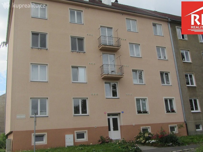 Pronájem bytu 1+1 39 m^2 K. Kučery, Karlovy Vary 