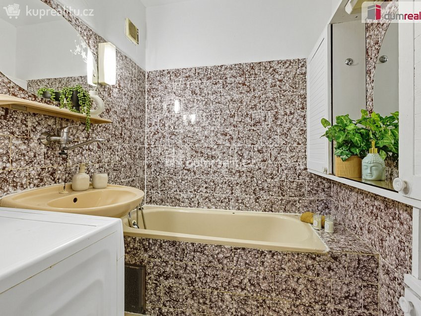 Prodej bytu 3+kk 70 m^2 Slévačská, Praha 14 