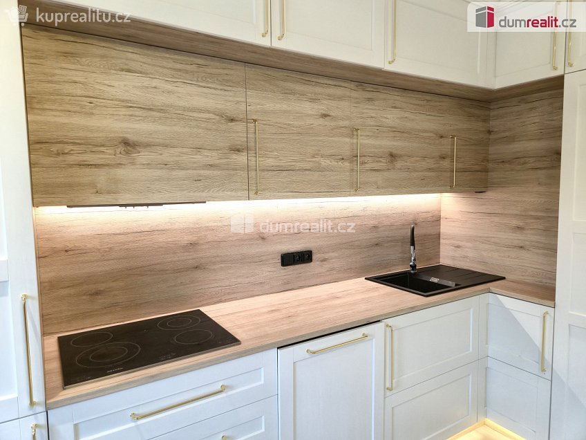 Pronájem  rodinného domu 100 m^2 Havlíčkova, Kraslice 