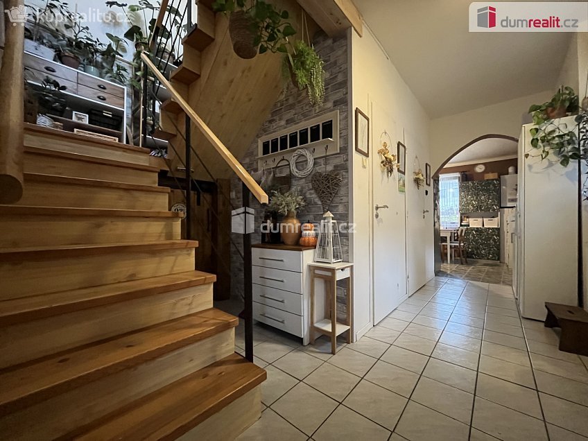 Prodej  rodinného domu 75 m^2 Hostín u Vojkovic, Hostín u Vojkovic 