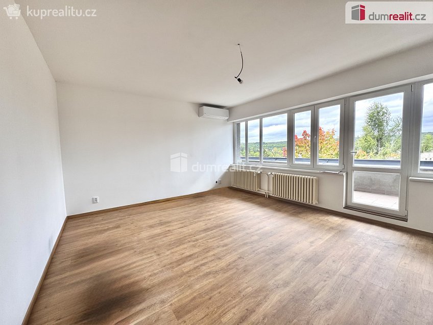 Pronájem bytu 4+1 103 m^2 Valtínovská, Praha 4 