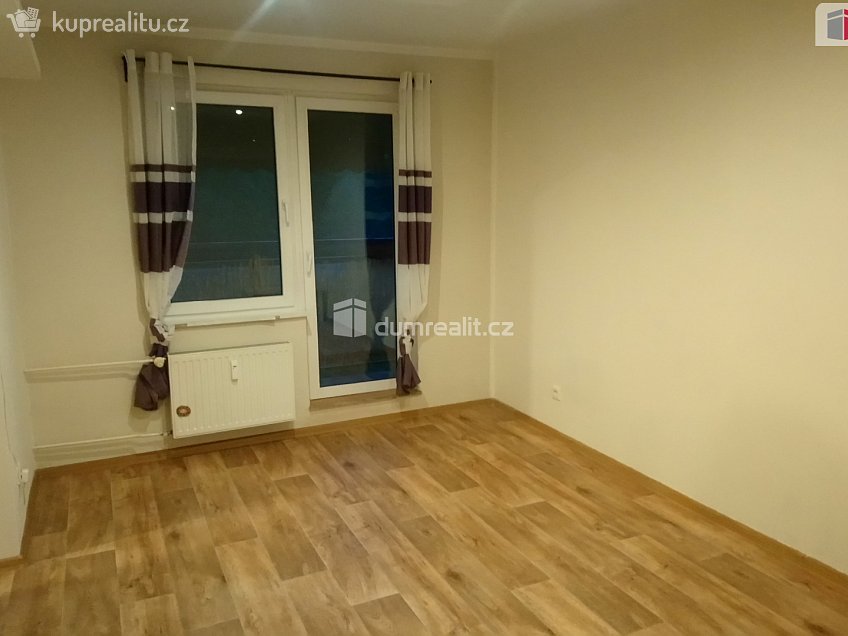 Pronájem bytu 2+1 50 m^2 Luštěnice, Luštěnice 