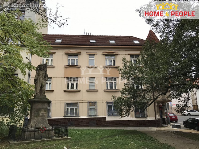 Pronájem bytu 3+kk 140 m^2 Tůmova, Praha 5 