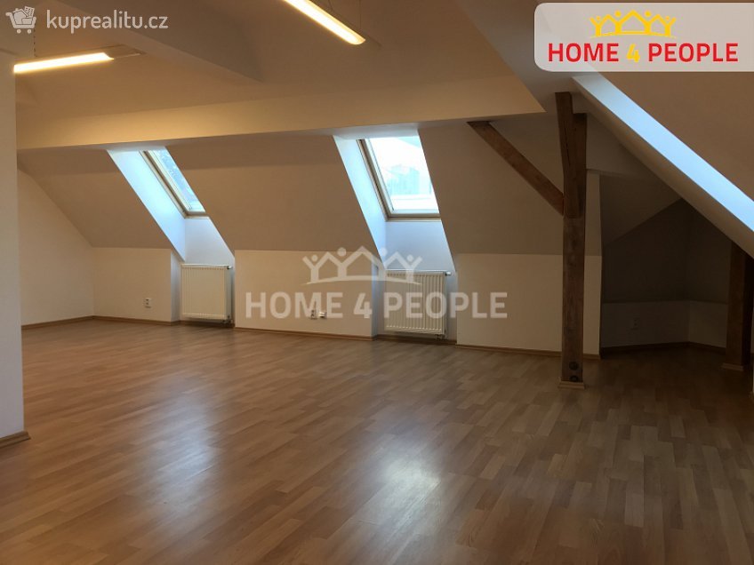 Pronájem  kanceláře 140 m^2 Tůmova, Praha 5 