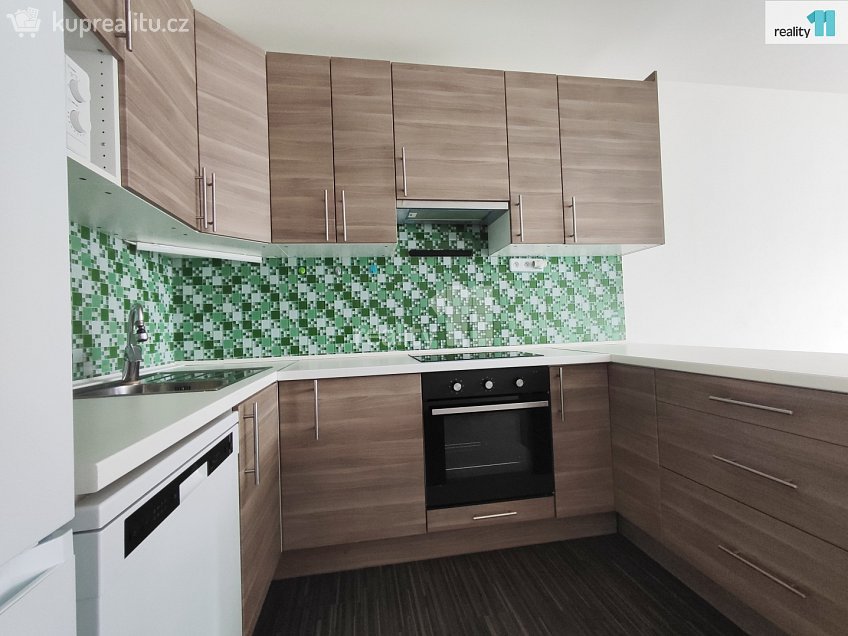 Pronájem bytu 2+kk 51 m^2 Zakšínská, Praha 9 