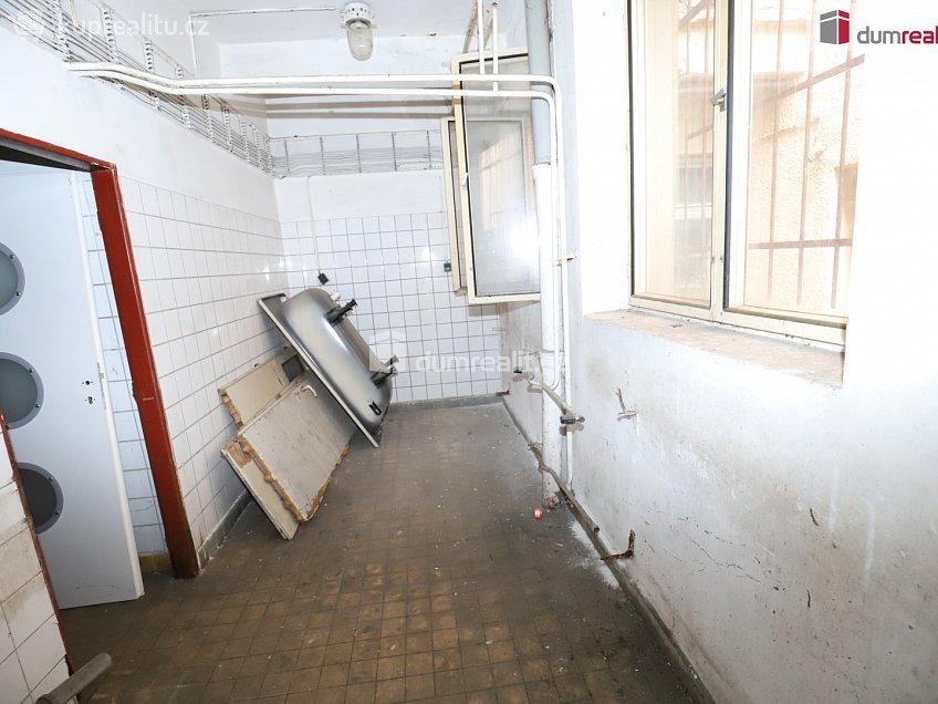 Prodej  činžovního domu 600 m^2 Sokolovská, Karlovy Vary 