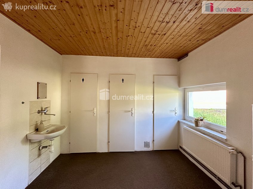 Prodej  ubytovacího zařízení 140 m^2 Školní louka, Pernink 