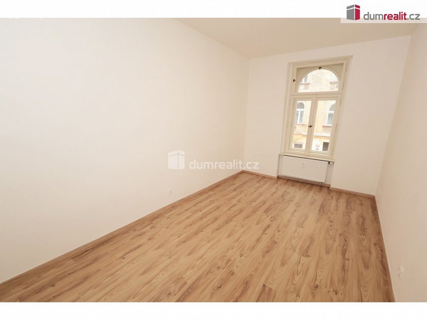 Pronájem bytu 2+kk 60 m^2 Oldřichova, Praha 2 