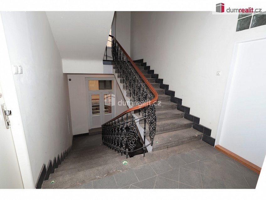 Pronájem bytu 2+kk 60 m^2 Oldřichova, Praha 2 