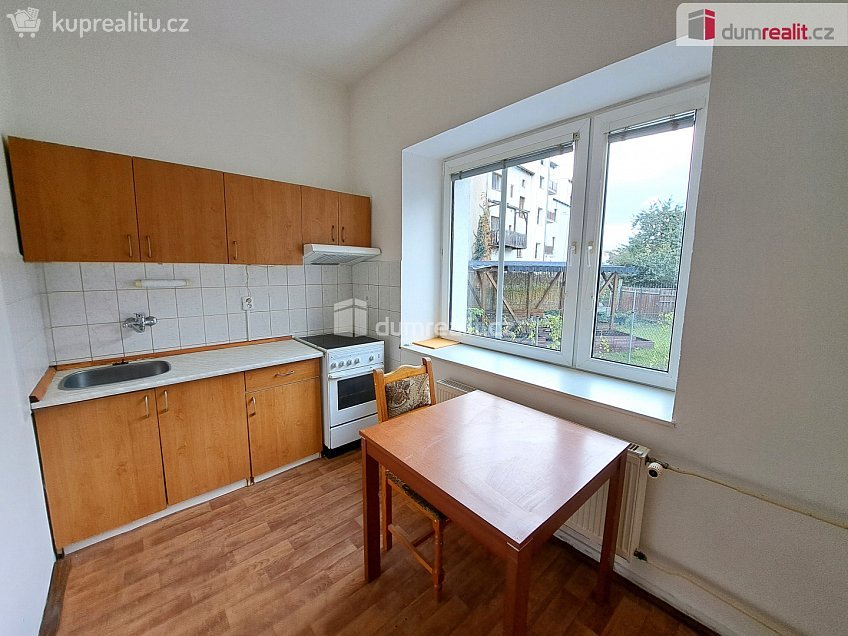 Pronájem bytu 1+kk 37 m^2 Varšavská, Ústí nad Labem 