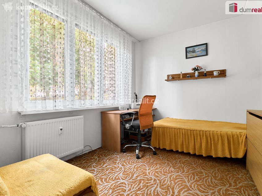 Prodej bytu 3+1 60 m^2 Gagarinova, Karlovy Vary 