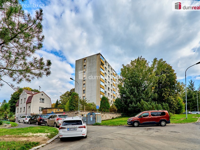 Prodej bytu 3+1 60 m^2 Gagarinova, Karlovy Vary 