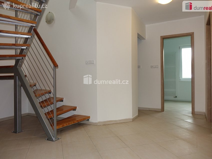 Prodej  rodinného domu 168 m^2 Bystřice, Bystřice 
