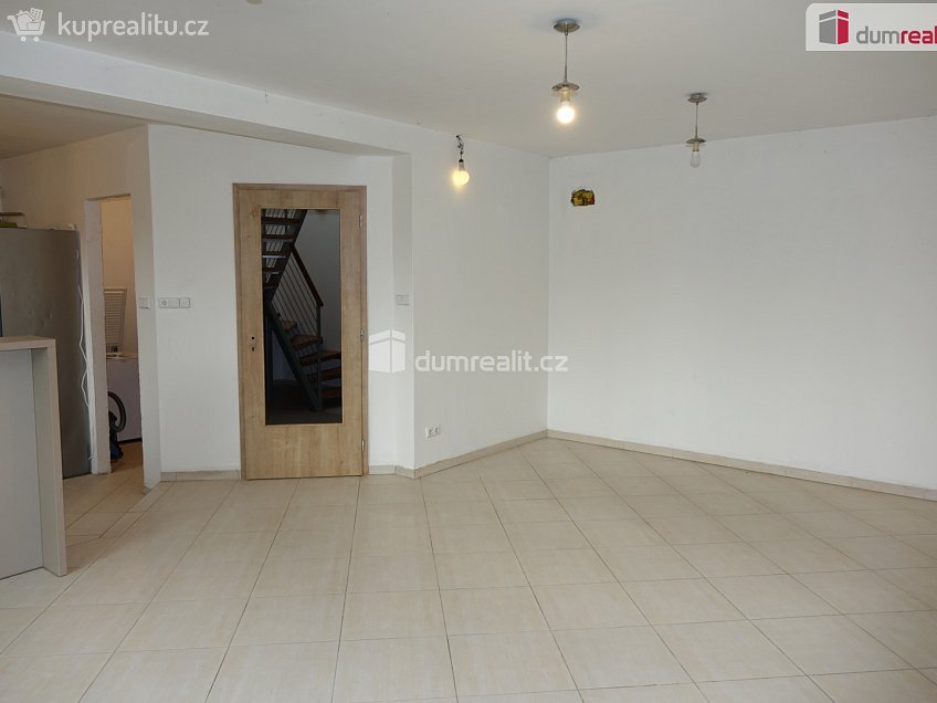 Prodej  rodinného domu 168 m^2 Bystřice, Bystřice 