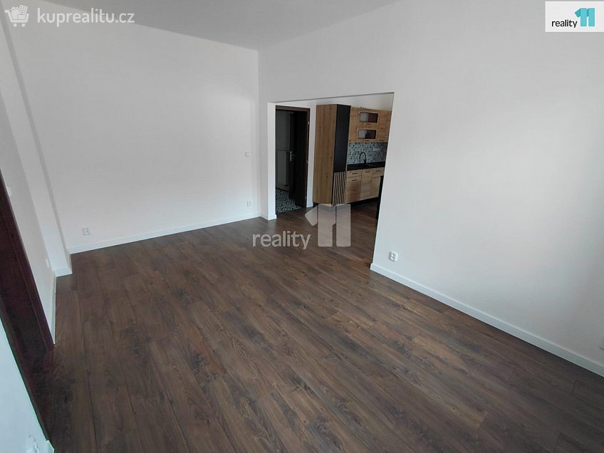Pronájem bytu 3+1 97 m^2 Údolní, Aš 
