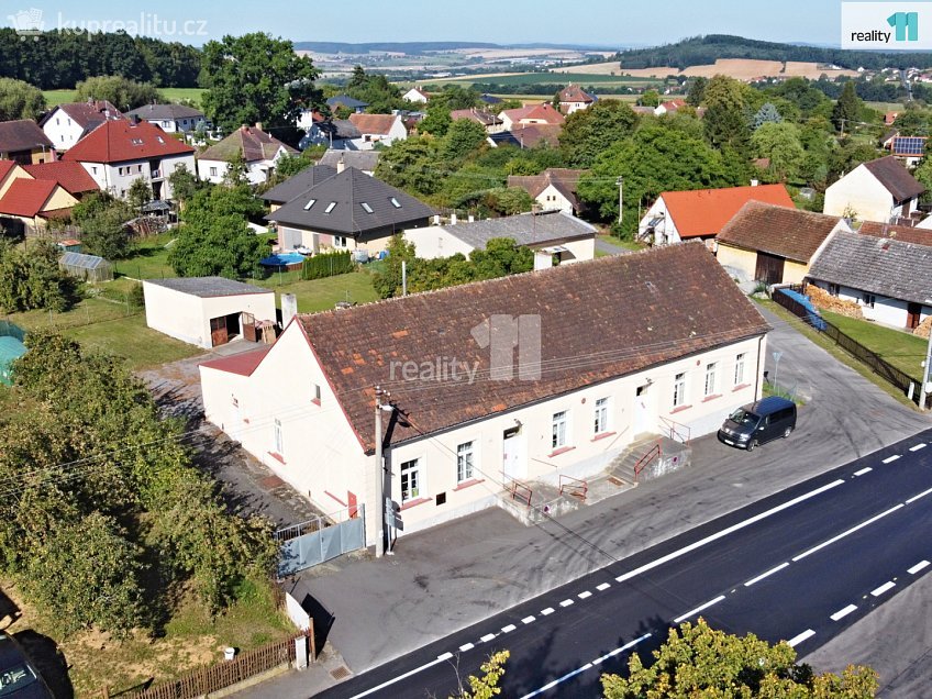 Prodej  komerční reality 471 m^2 Dolce, Dolce 