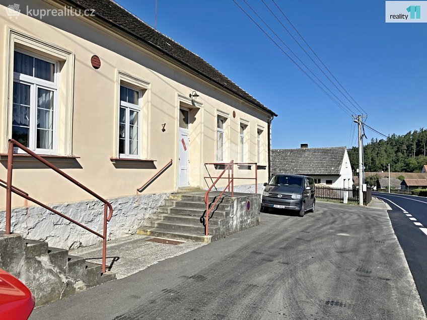 Prodej  komerční reality 471 m^2 Dolce, Dolce 