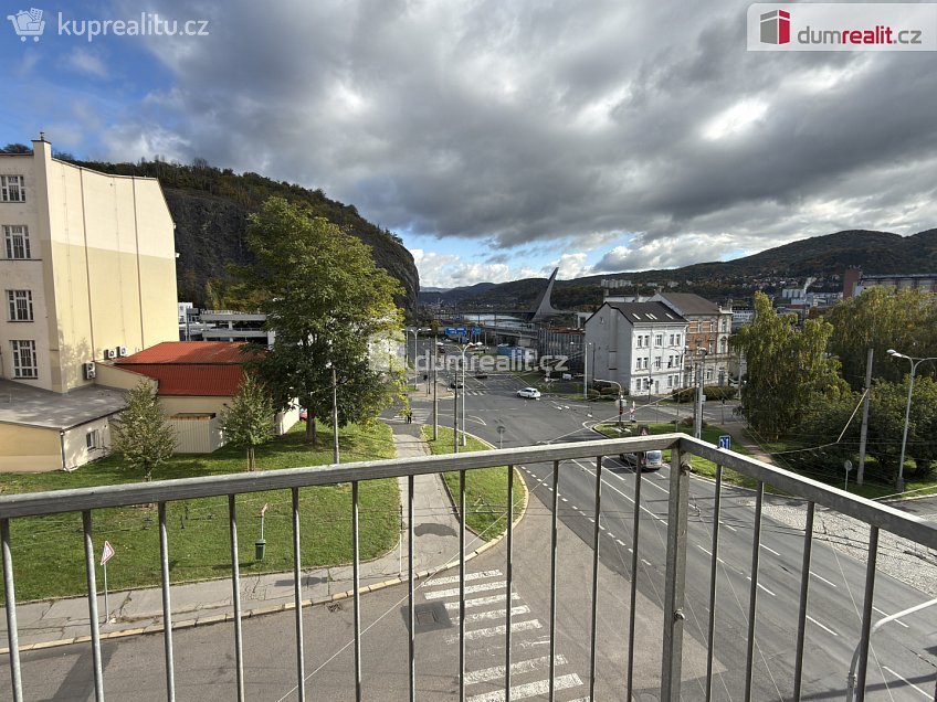 Pronájem bytu 1+kk 44 m^2 Velká Hradební, Ústí nad Labem 