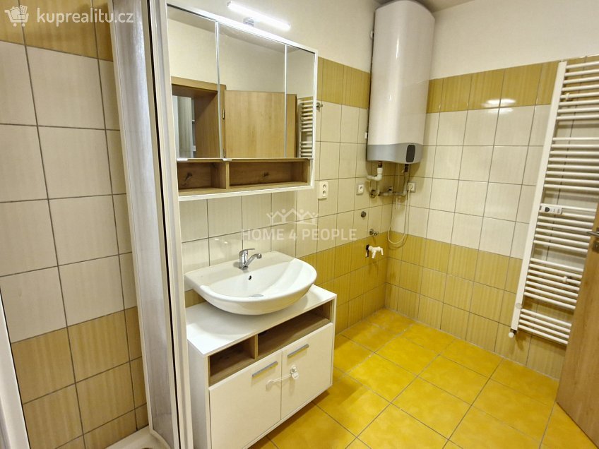 Pronájem bytu 3+kk 70 m^2 Znojemská, Pohořelice 