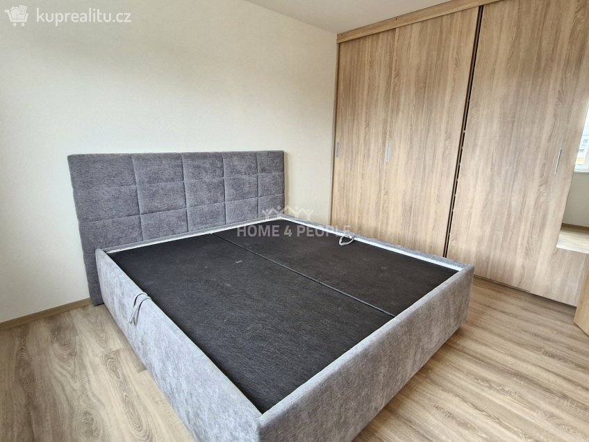 Pronájem bytu 3+kk 70 m^2 Znojemská, Pohořelice 