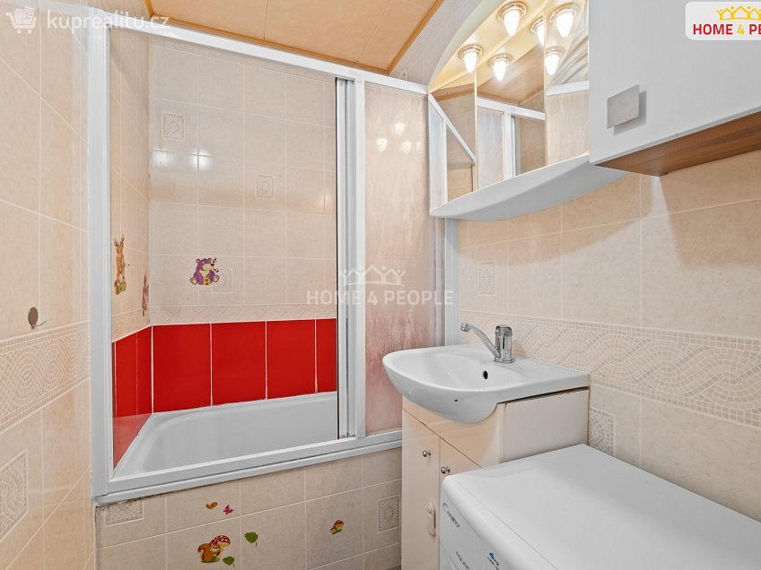 Pronájem bytu 2+kk 44 m^2 Werichova, Praha 5 